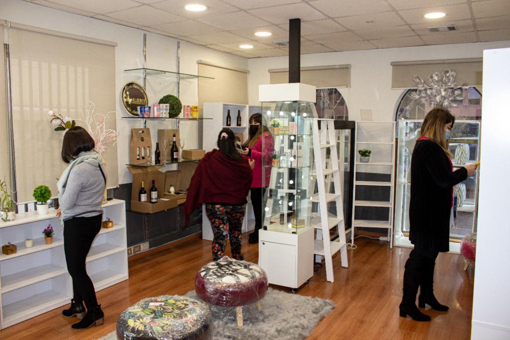 Comunidad Mujeres Emprendedoras inaugura nuevo Mercado Emprendedoras “Concept Store” en Barrio El Golf