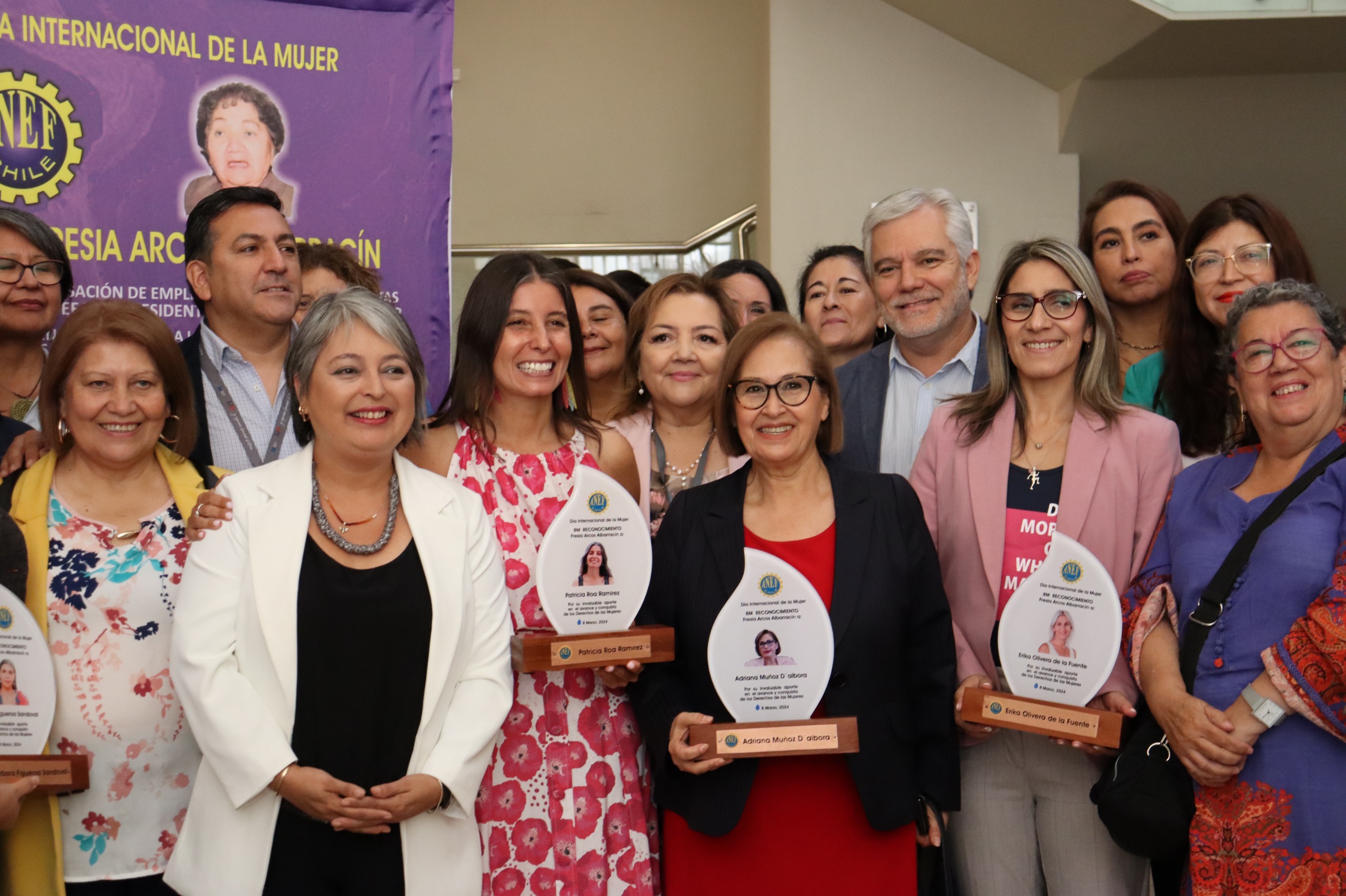 Mes de la Mujer: ANEF rindió homenaje a mujeres destacadas en su trayectoria sindical y política con reconocimiento “Fresia Arcos Albarracín”