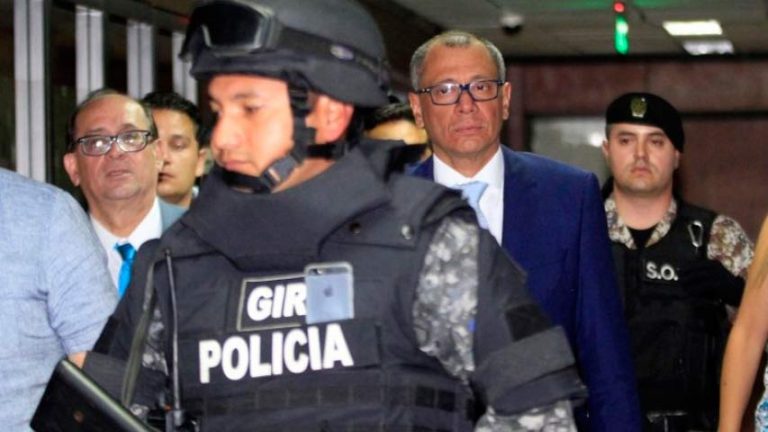 Embajada de México en Ecuador: Derecho vs Justicia